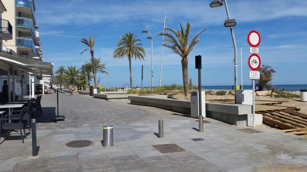 Apartamento Calafell Playa Екстериор снимка